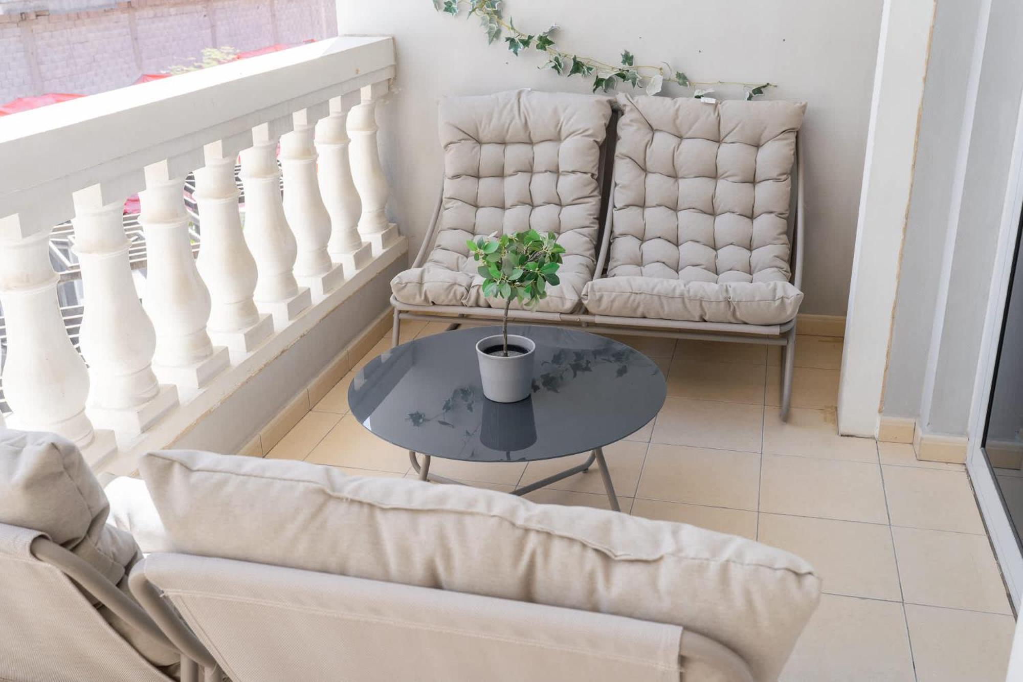 Apartment Stylish And Spacious In Vibrant Jvc,