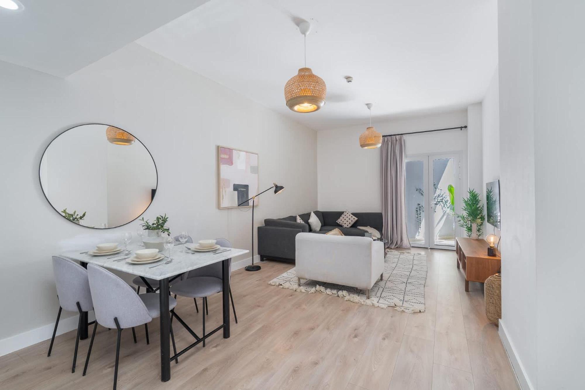 Stylish And Spacious In Vibrant Jvc,