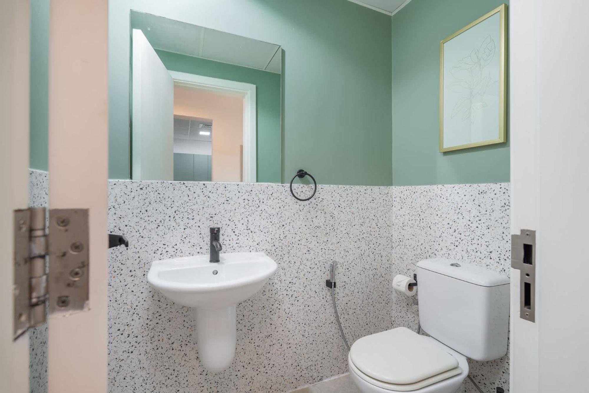 Stylish And Spacious In Vibrant Jvc,